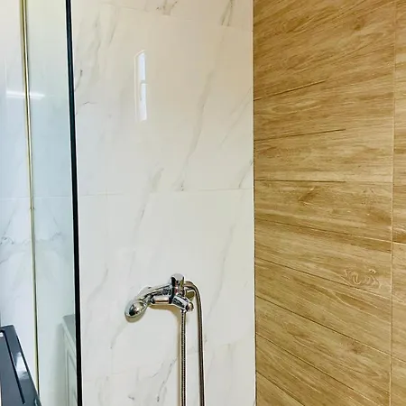 Appartamento Contemporary And Welcoming Place Larissa